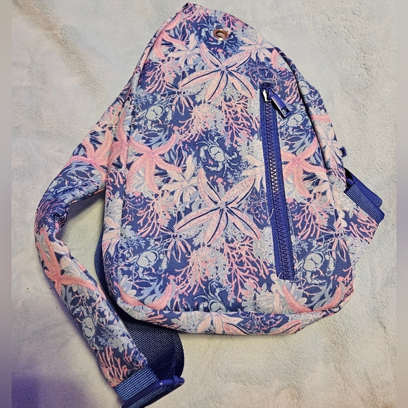 NWT Sling Bag - Picture 9 of 14